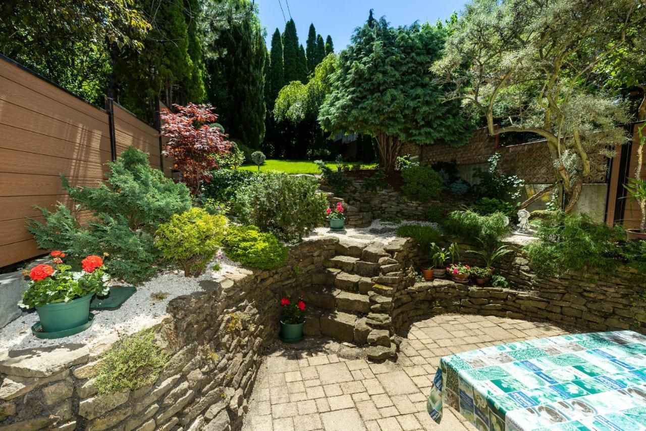 Cecey Vendeghaz Bed & Breakfast Eger Exterior foto