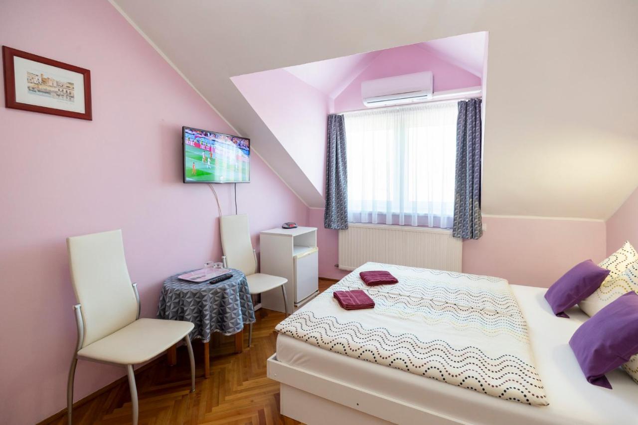 Cecey Vendeghaz Bed & Breakfast Eger Exterior foto